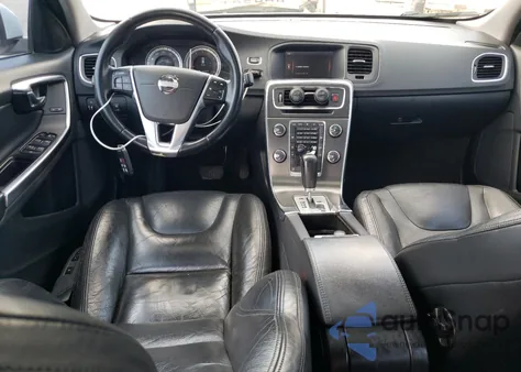 2012 Volvo S60 T5 z USA, uszkodzony, nr VIN YV1622FS7C2144401